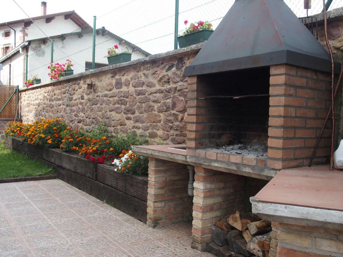 Casa Rural Txolinenea Guest House Lantz Luaran gambar