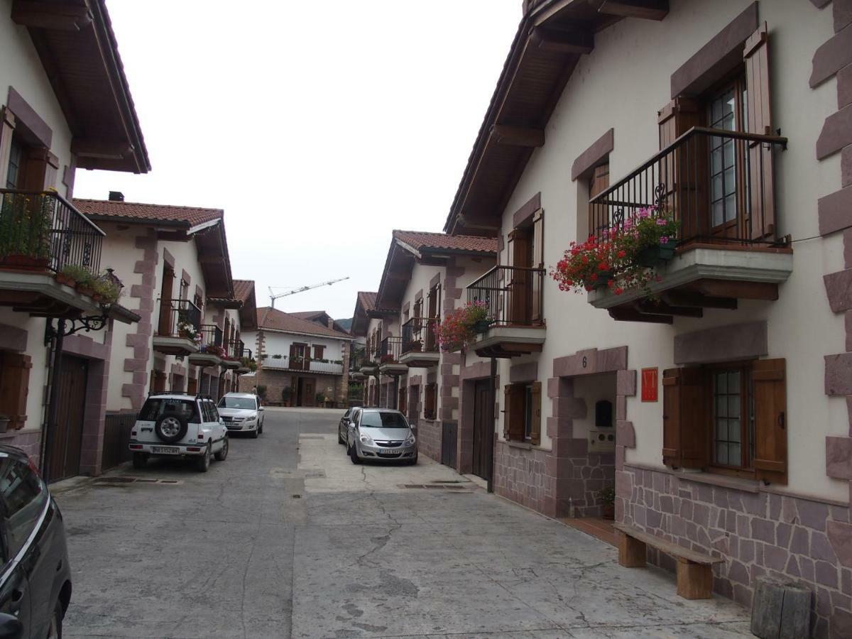 Casa Rural Txolinenea Guest House Lantz Luaran gambar
